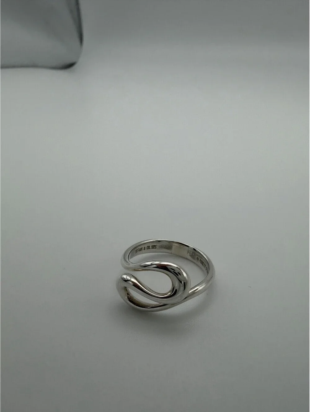 Authentic TIFFANY & Co. Open Wave Ring Size US 5.5 With Box & Pouch